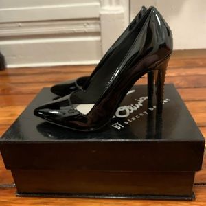 Alice + Olivia NWT 37.5 Patent Leather Heels